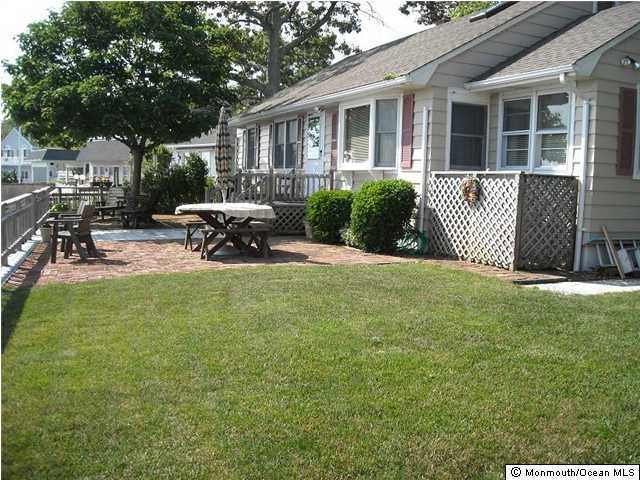 35 Hulse Landing Road Brick, NJ 08723 - Photo 3 of 3 a view of a house with backyard and sitting area