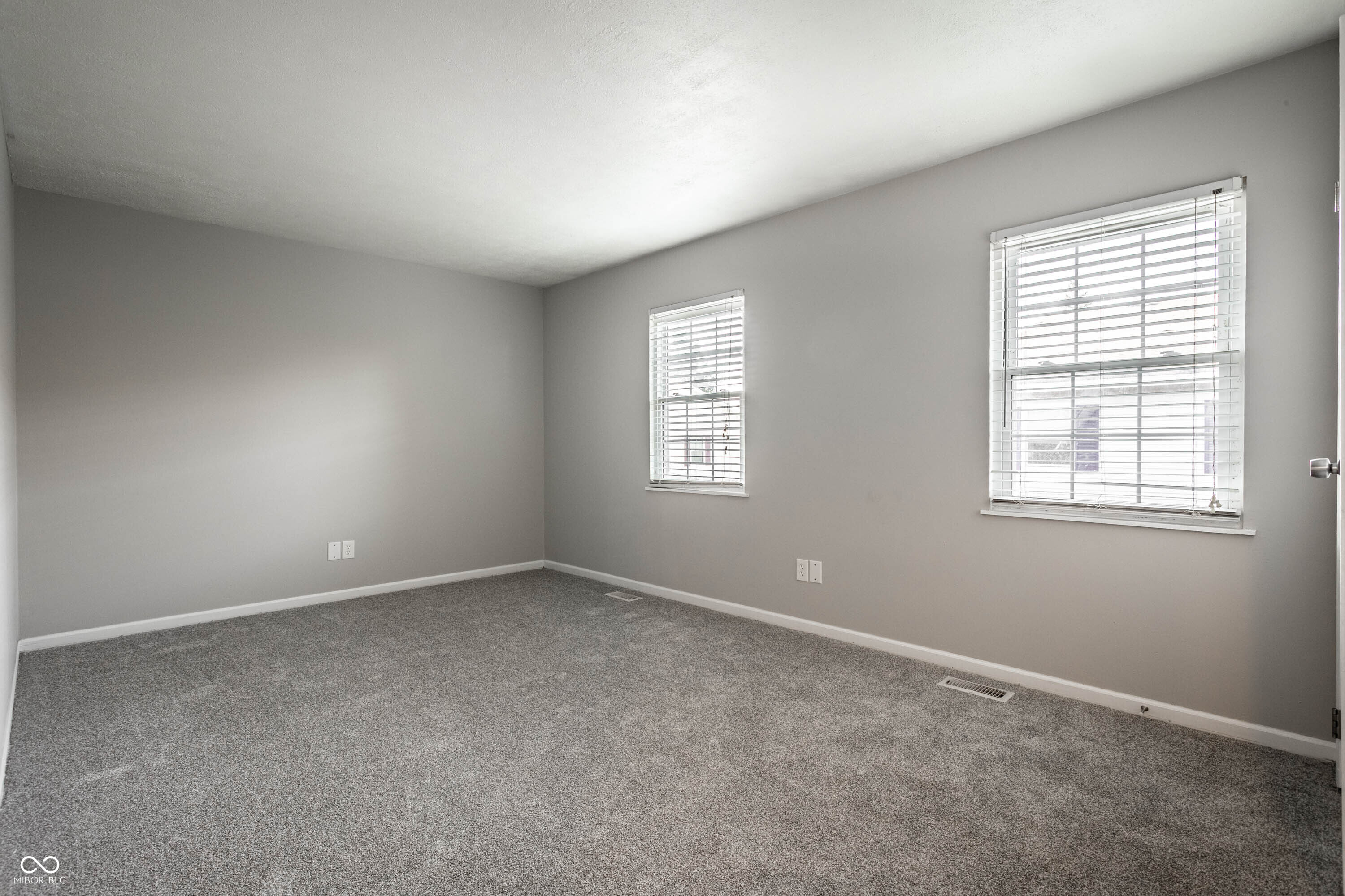 4839 Oakwood Trail Indianapolis, IN 46268 - Photo 19 of 36