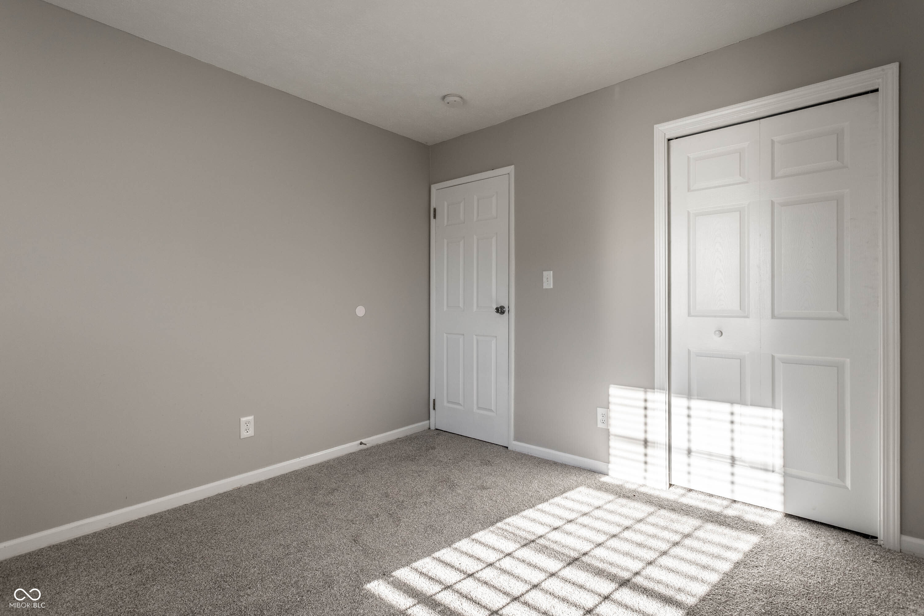 4839 Oakwood Trail Indianapolis, IN 46268 - Photo 23 of 36