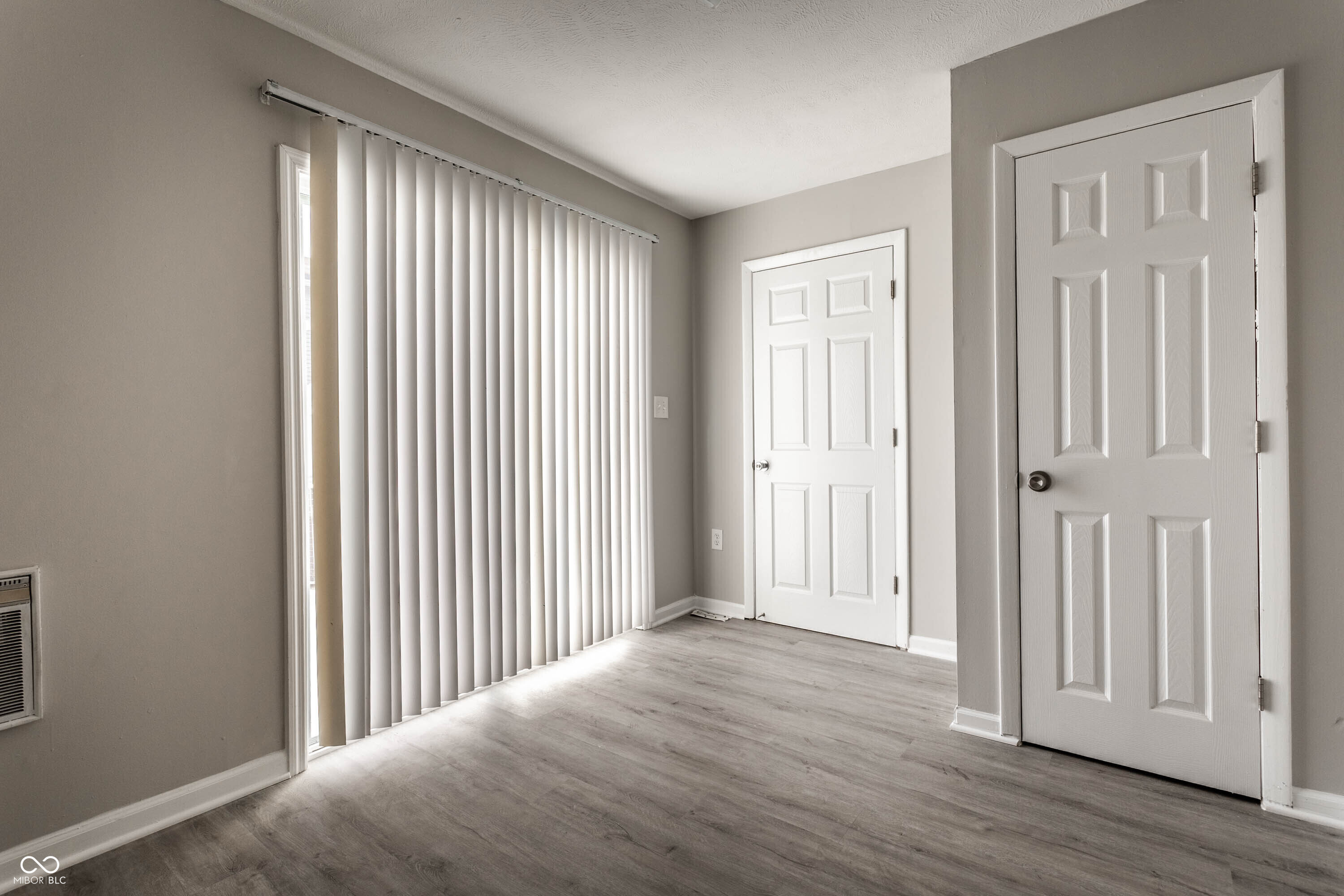 4839 Oakwood Trail Indianapolis, IN 46268 - Photo 25 of 36