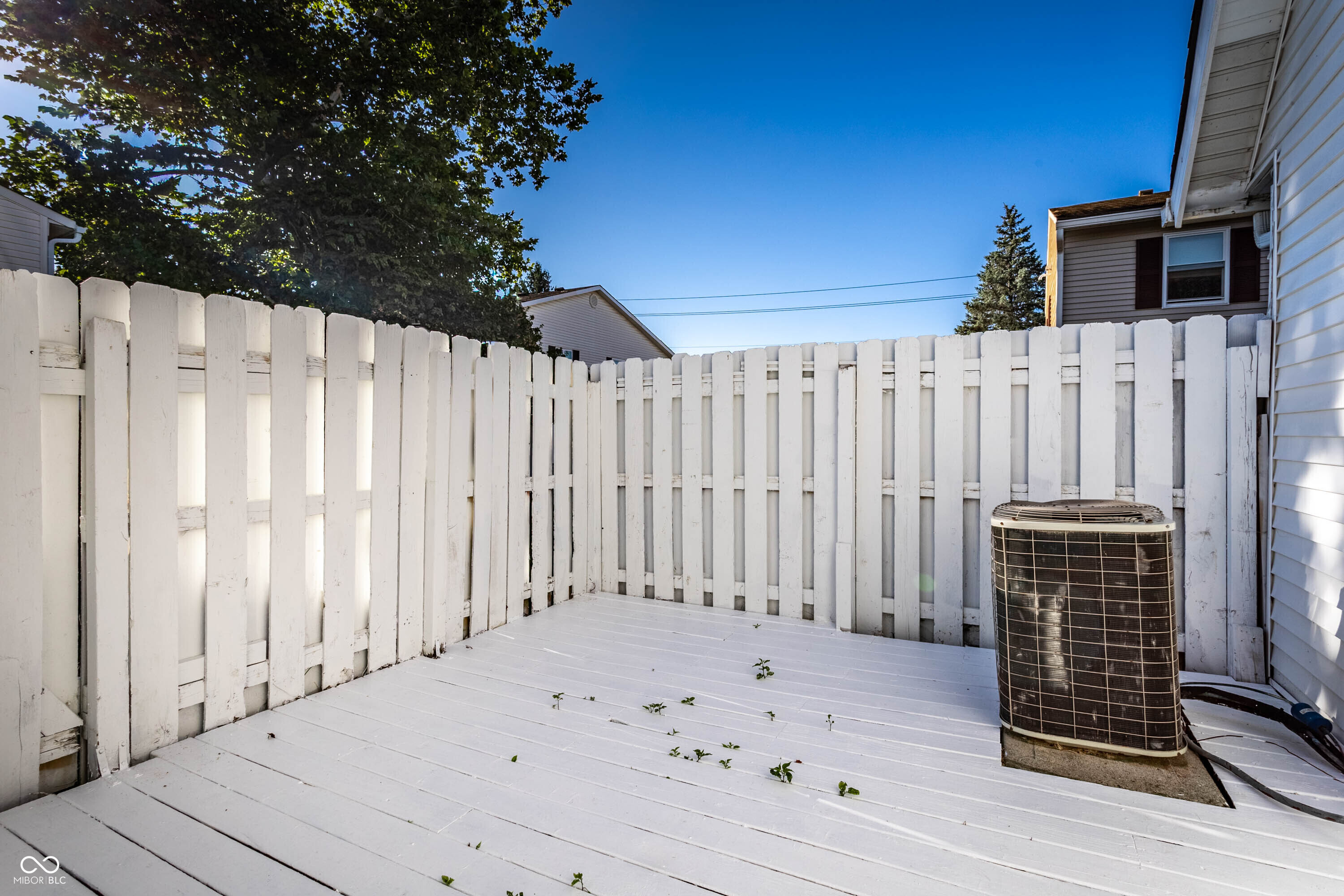 4839 Oakwood Trail Indianapolis, IN 46268 - Photo 30 of 36