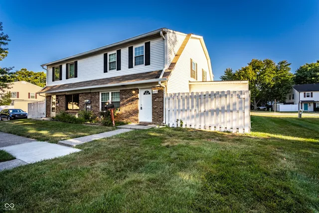 $1,600 | 4839 Oakwood Trail, Indianapolis, IN 46268