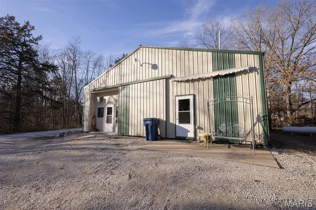 $360,000 | 15394 Villa Drive, Monroe City, MO 63456