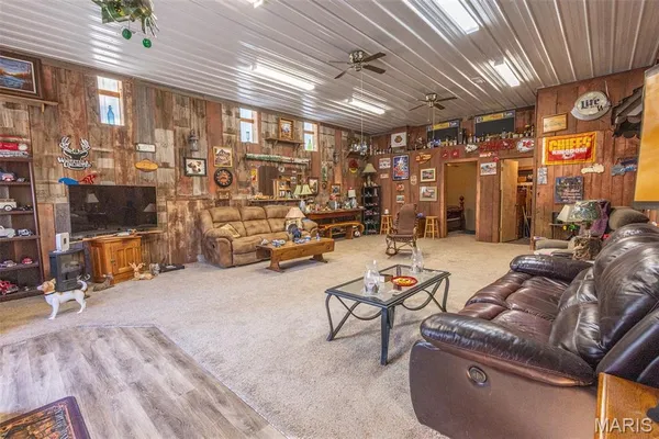 $360,000 | 15394 Villa Drive, Monroe City, MO 63456