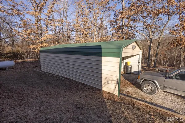 $360,000 | 15394 Villa Drive, Monroe City, MO 63456