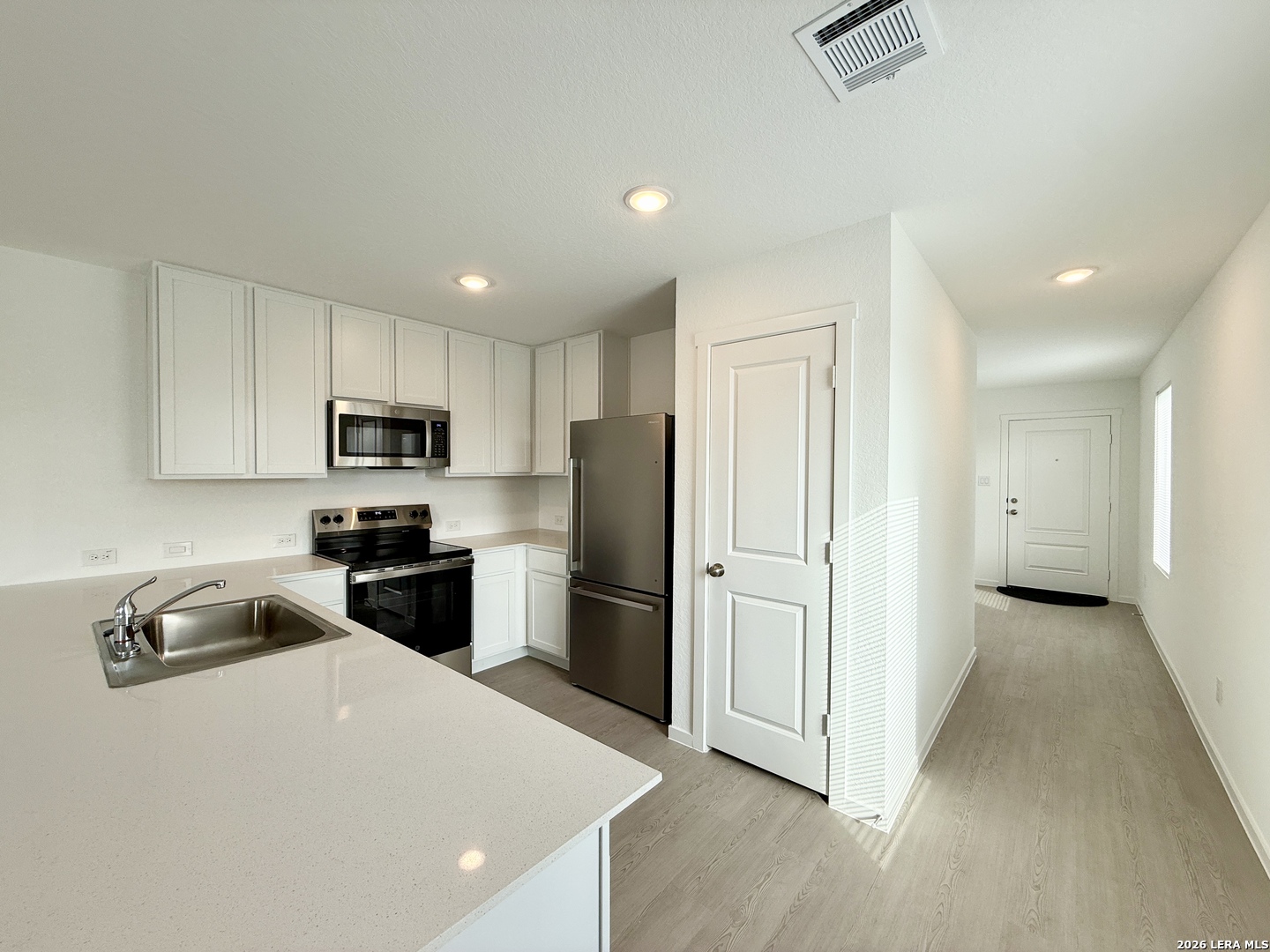311 Moscato Road New Braunfels, TX 78130 - Photo 4 of 41
