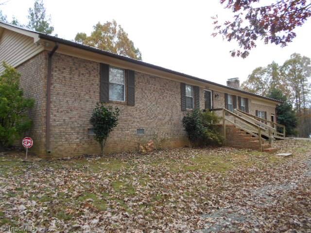 1555 Hunt Road Denton, NC 27239 - Photo 1 of 13