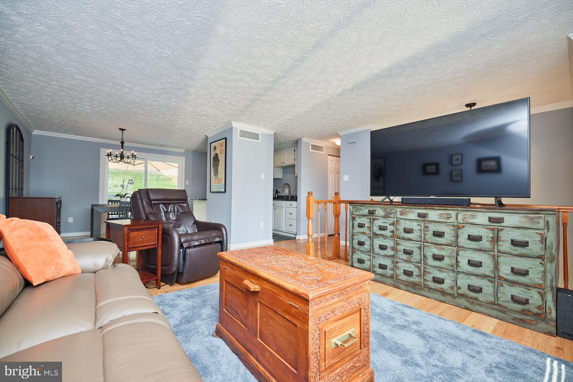 7300 Husky Lane Springfield, VA 22151 - Photo 3 of 30 Gallery Image 3