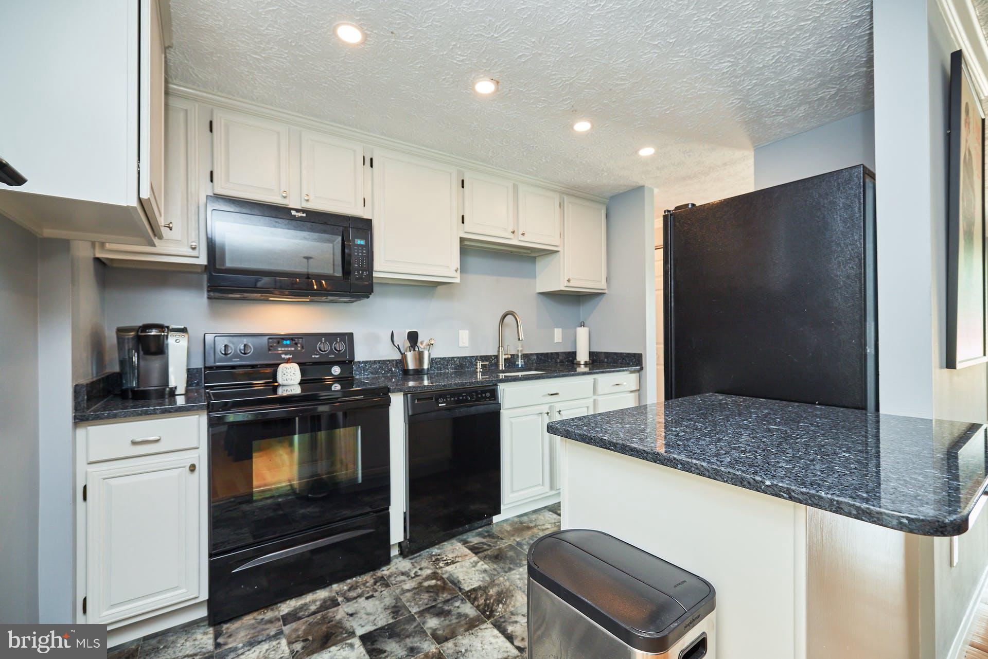 7300 Husky Lane Springfield, VA 22151 - Photo 9 of 30 Gallery Image 9