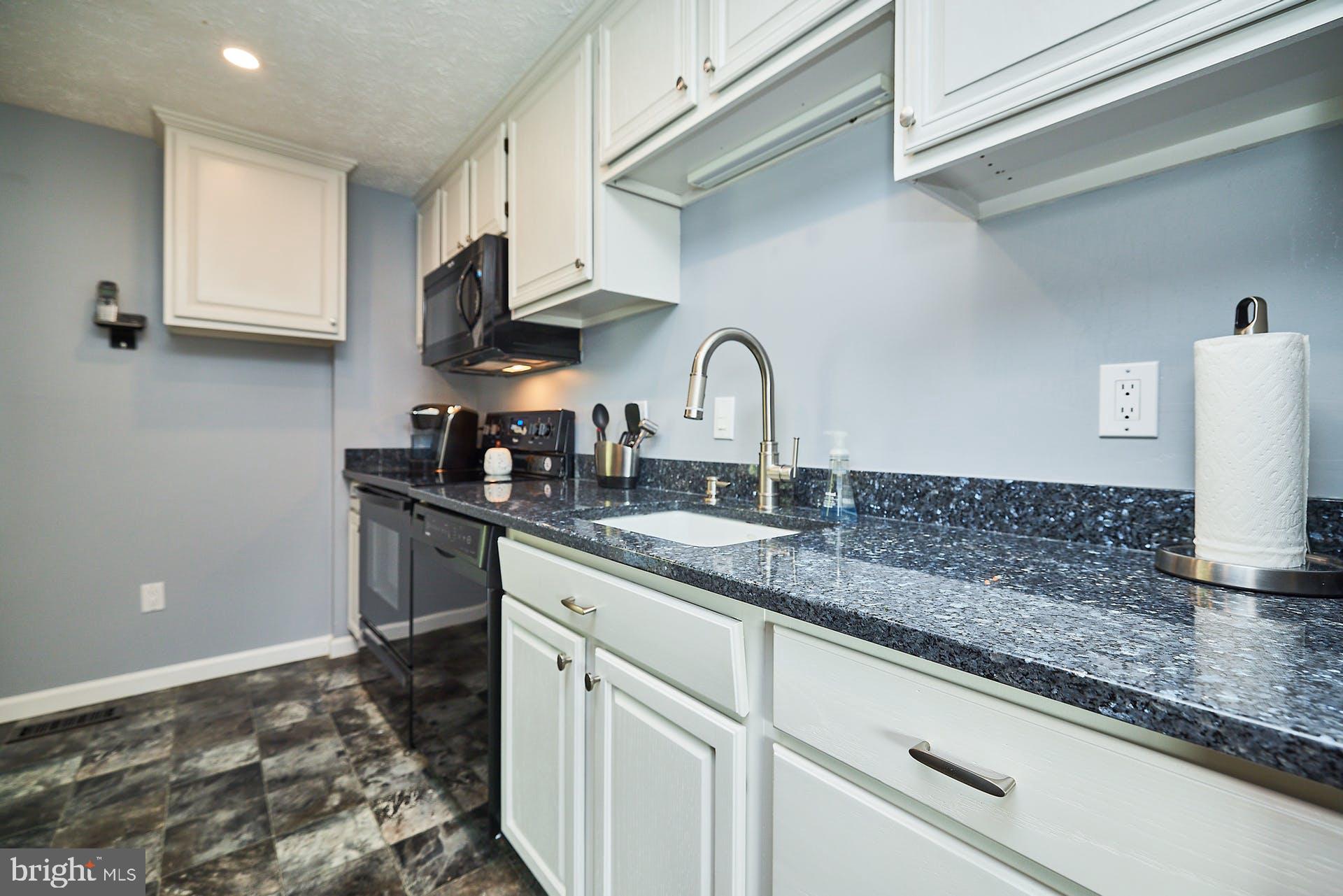 7300 Husky Lane Springfield, VA 22151 - Photo 10 of 30 Gallery Image 10