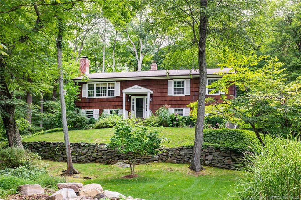 16 Ridgewood Road Ridgefield, CT 06877 - Photo 1 of 1