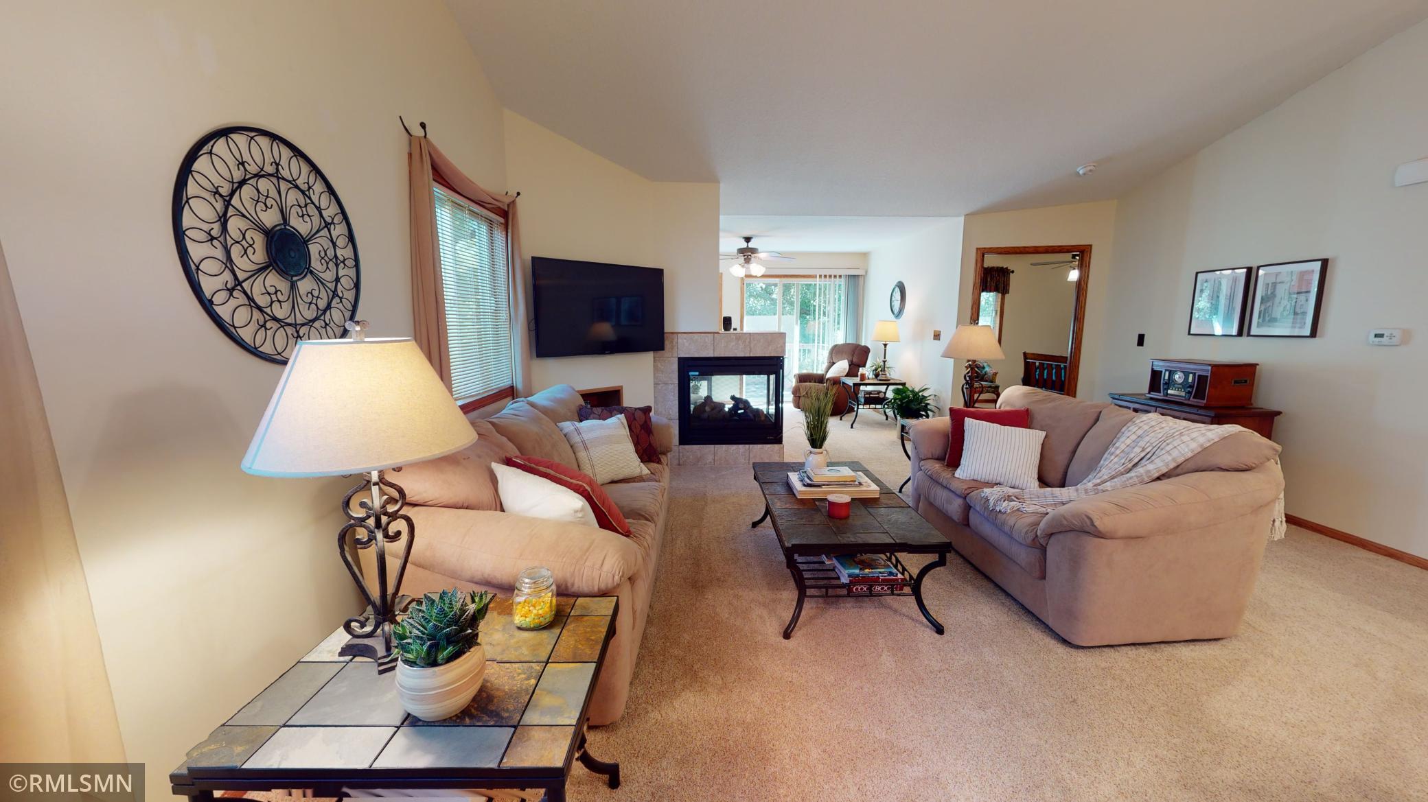 2672 Hawk Ridge Court Southeast Rochester, MN 55904 - Photo 2 of 40 Gallery Image 2