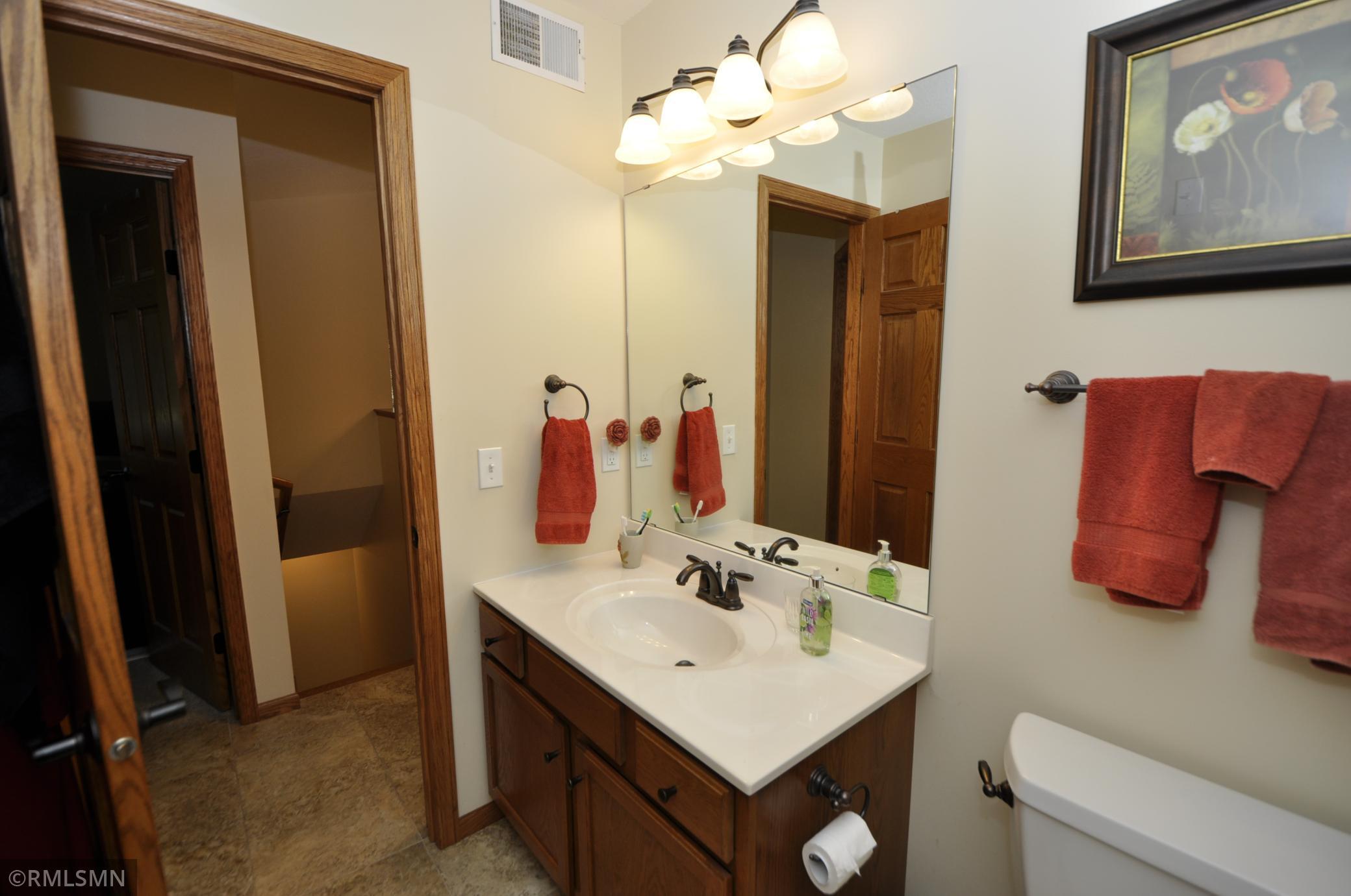 2672 Hawk Ridge Court Southeast Rochester, MN 55904 - Photo 20 of 40 Gallery Image 20