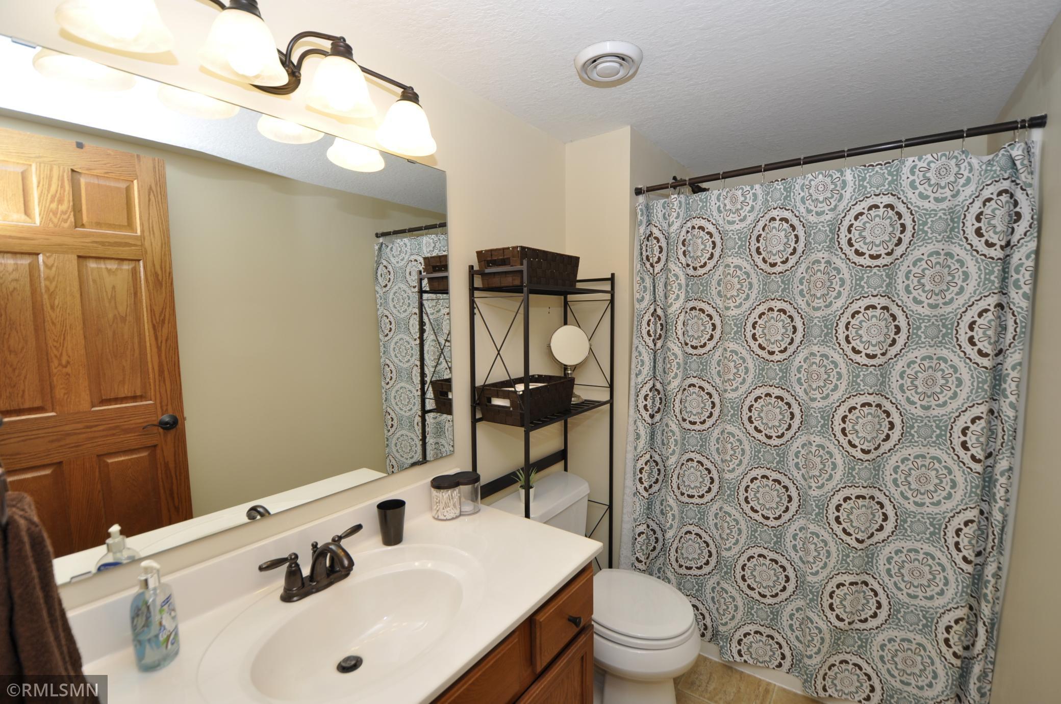 2672 Hawk Ridge Court Southeast Rochester, MN 55904 - Photo 30 of 40 Gallery Image 30