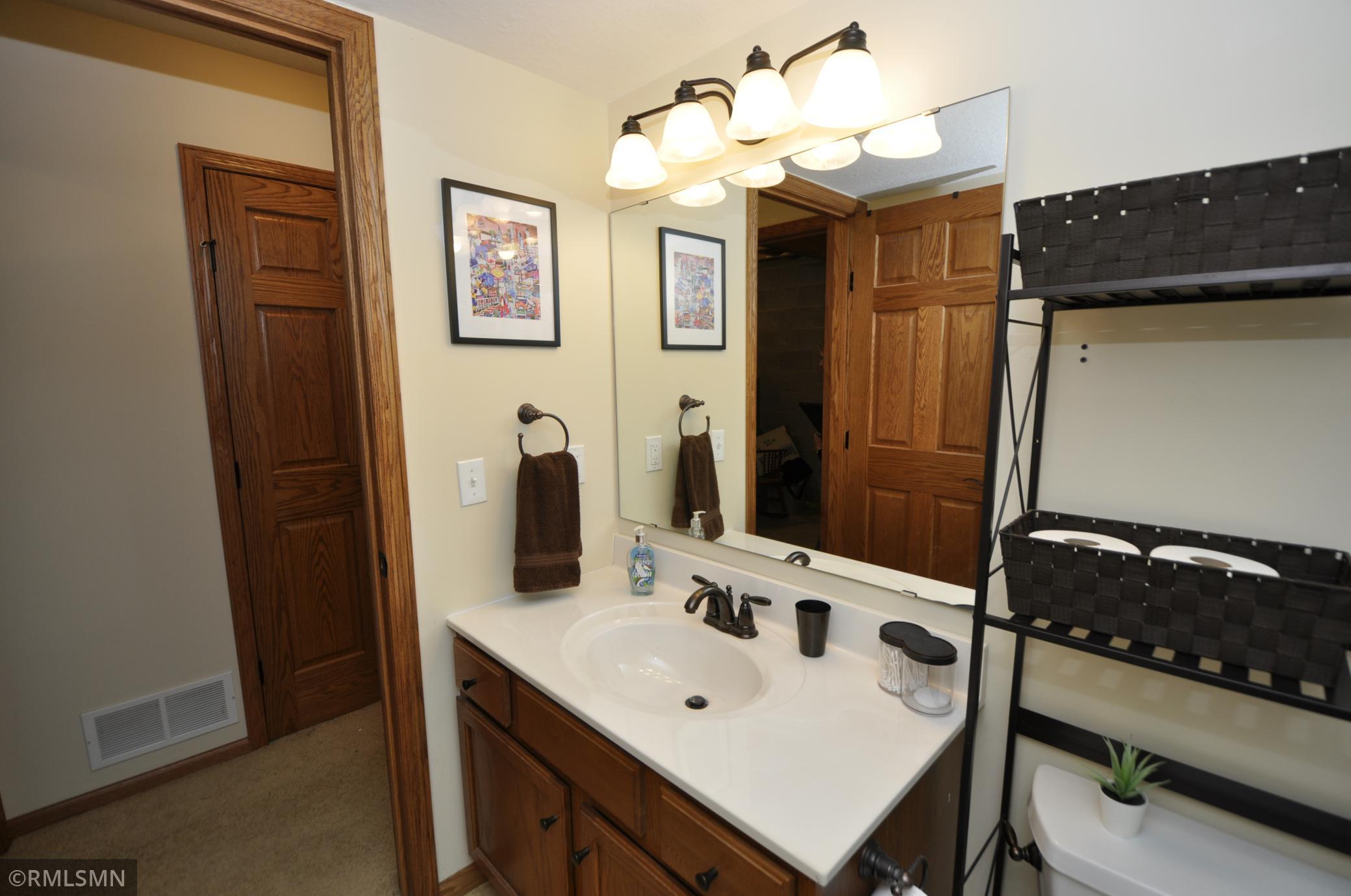 2672 Hawk Ridge Court Southeast Rochester, MN 55904 - Photo 31 of 40 Gallery Image 31