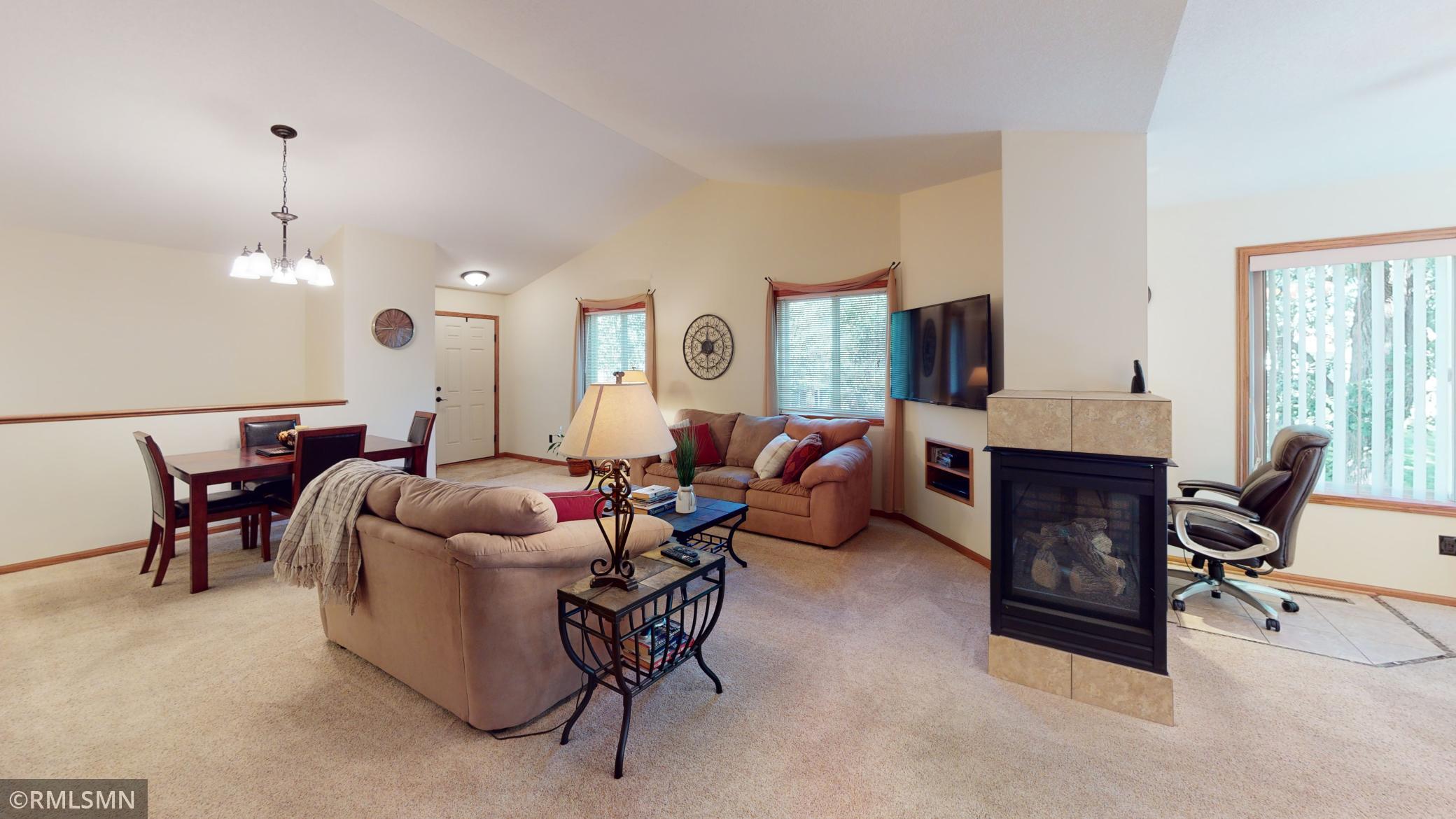 2672 Hawk Ridge Court Southeast Rochester, MN 55904 - Photo 5 of 40 Gallery Image 5