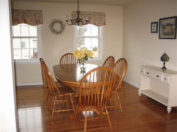 72 Redgate Road Dracut, MA 01826 - Photo 8 of 23 Gallery Image 8