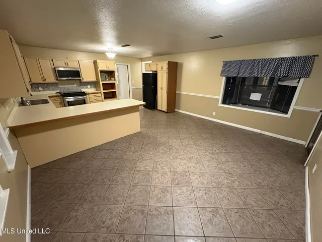 $159,900 | 11828 Ormond Road, Moss Point, MS 39562