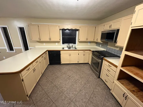 $159,900 | 11828 Ormond Road, Moss Point, MS 39562