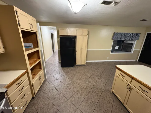 $159,900 | 11828 Ormond Road, Moss Point, MS 39562