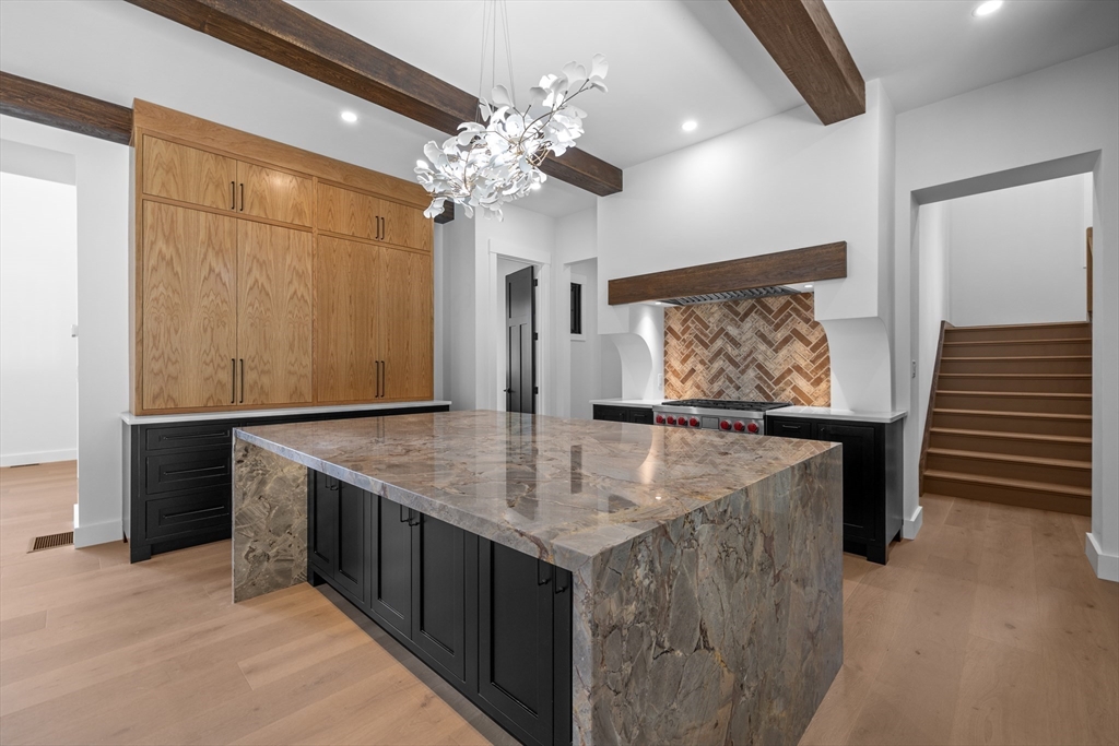 216 Greenwood Road Andover, MA 01810 - Photo 8 of 42