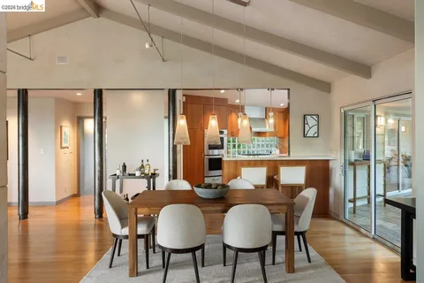 $2,290,000 | 12131 Skyline Boulevard, Oakland, CA 94619
