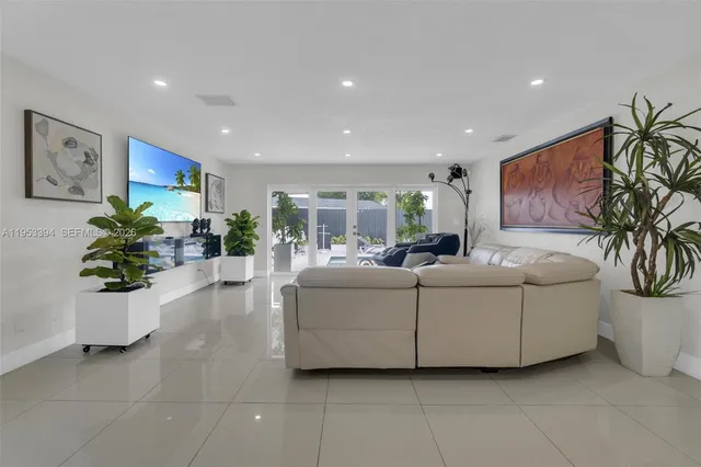 $975,000 | 12225 Southwest 42nd Street, Miami, FL 33175