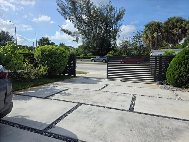 $975,000 | 12225 Southwest 42nd Street, Miami, FL 33175