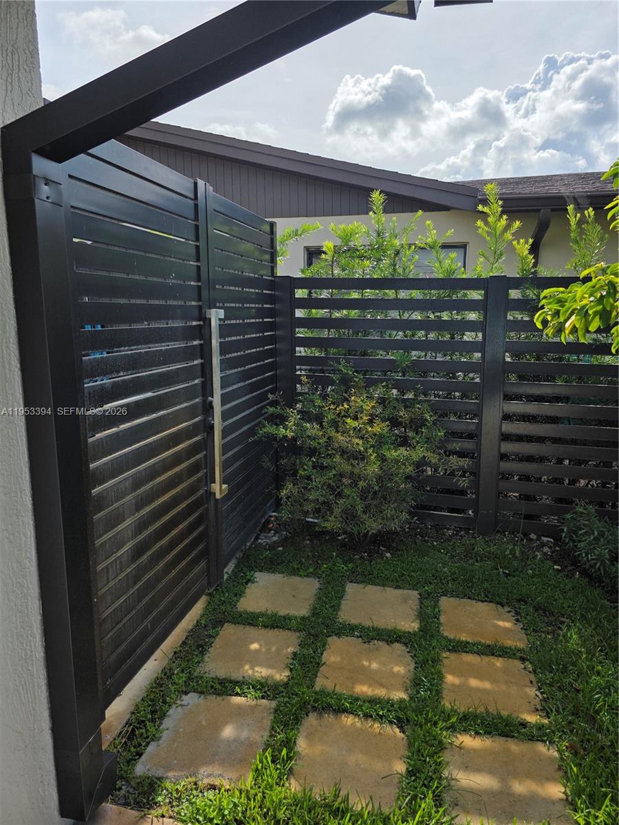 12225 Southwest 42nd Street Miami, FL 33175 - Photo 49 of 52