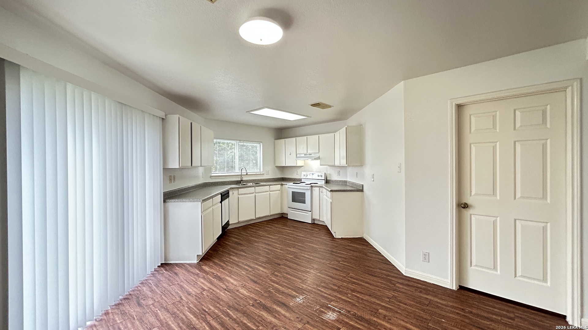 5 Stager Hills San Antonio, TX 78238 - Photo 8 of 36