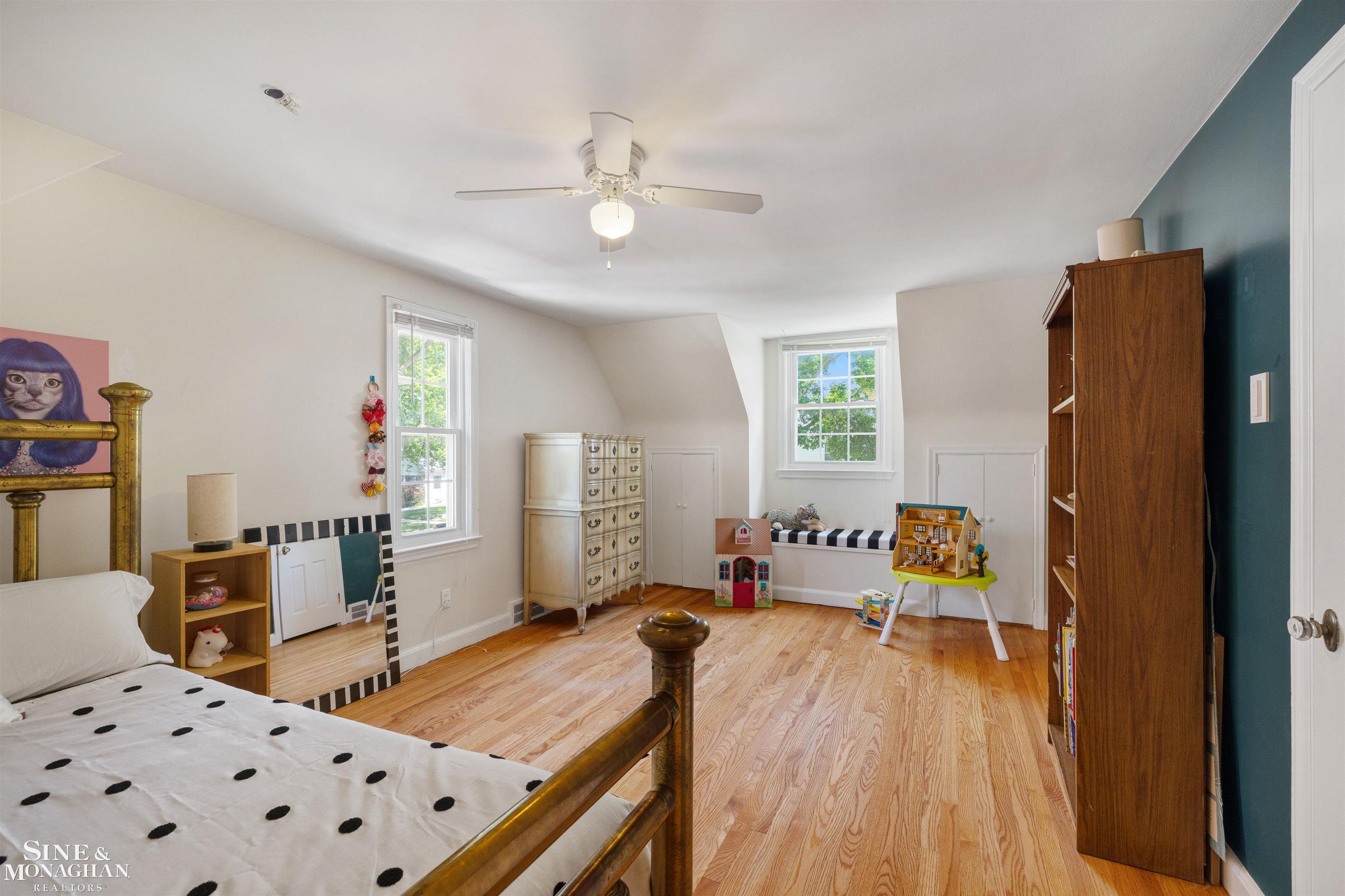 407 Lothrop Road Grosse Pointe Farms, MI 48236 - Photo 23 of 33