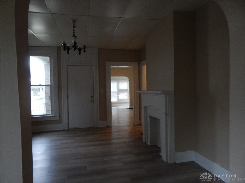 328 West Clark Street Springfield, OH 45506 - Photo 5 of 18