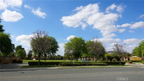 $2,995 | 1415 Sunflower Way, Perris, CA 92571