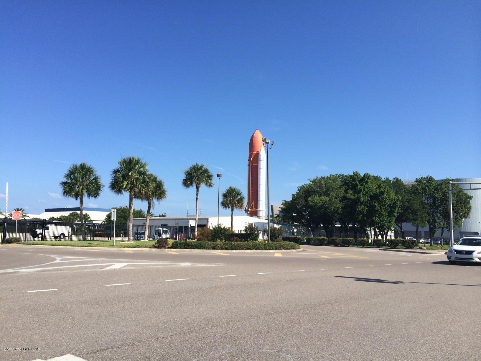 3618 Loggerhead Lane Mims, FL 32754 - Photo 34 of 55 KSC visitor area