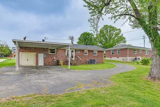 $3,000 | 2810 Paden Drive, Nashville, TN 37206