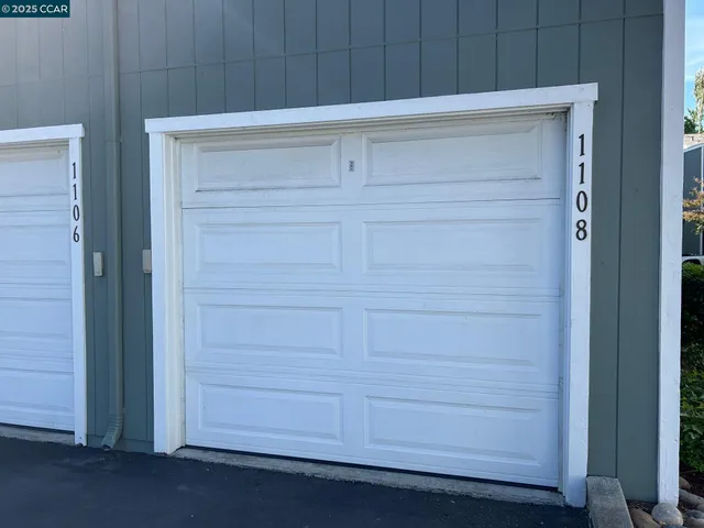 a close view of door