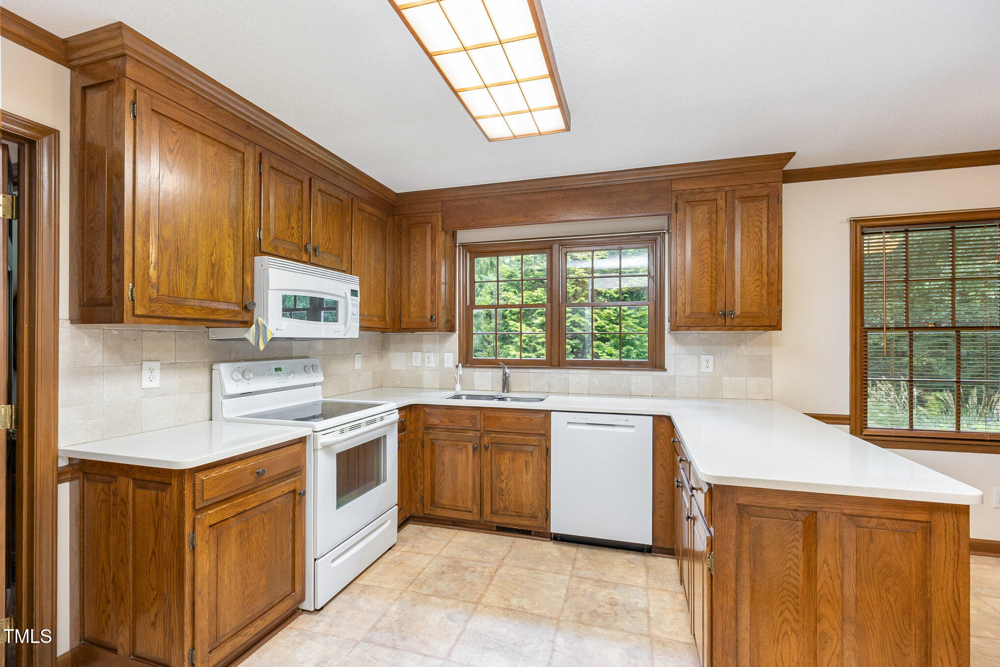 10008 Whitestone Road Raleigh, NC 27615 - Photo 5 of 23 Kitchen