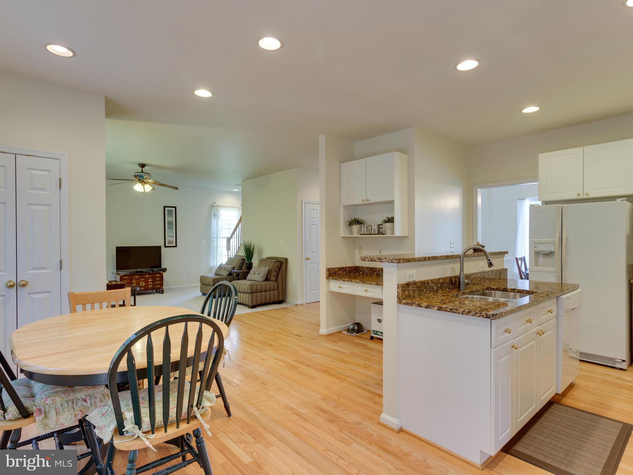 6102 Deer Ridge Trail Springfield, VA 22150 - Photo 11 of 30 Kitchen
