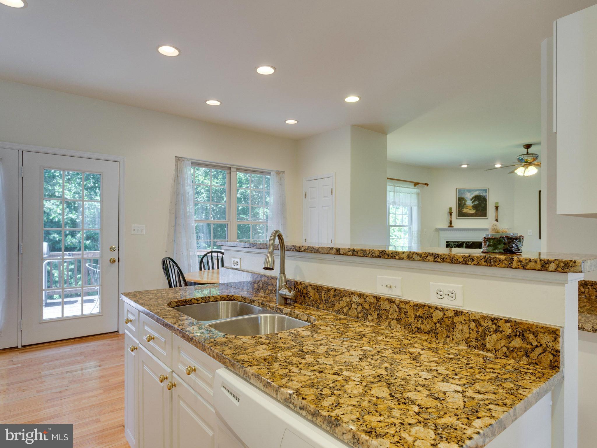6102 Deer Ridge Trail Springfield, VA 22150 - Photo 13 of 30 Kitchen