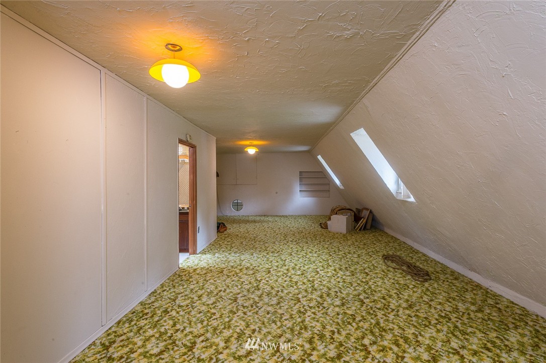 24801 Dockton Road Southwest Vashon, WA 98070 - Photo 15 of 25 Gallery Image 15