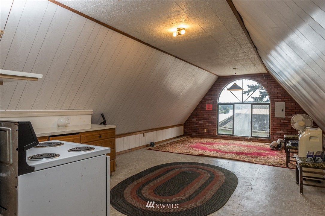 24801 Dockton Road Southwest Vashon, WA 98070 - Photo 19 of 25 Gallery Image 19
