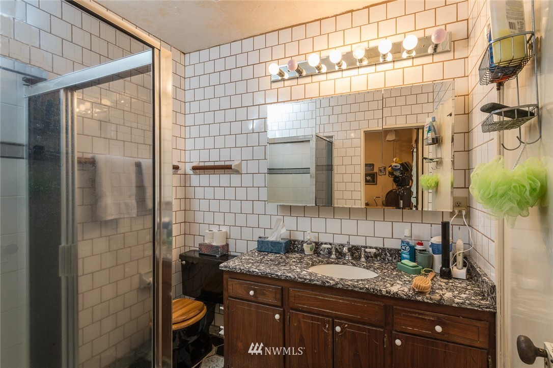 24801 Dockton Road Southwest Vashon, WA 98070 - Photo 10 of 25 Gallery Image 10