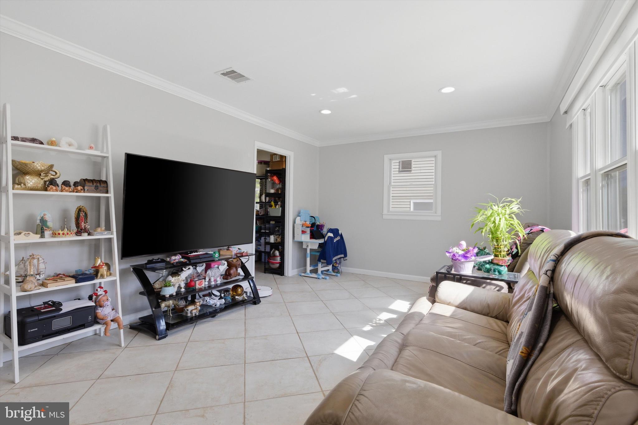 108 Garrett Road Glen Burnie, MD 21060 - Photo 4 of 22