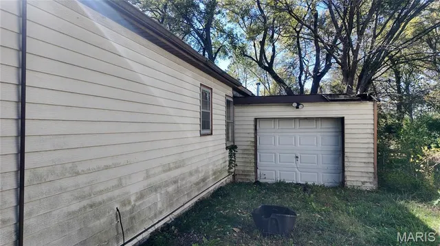 $33,500 | 10113 Count Drive, St. Louis, MO 63136