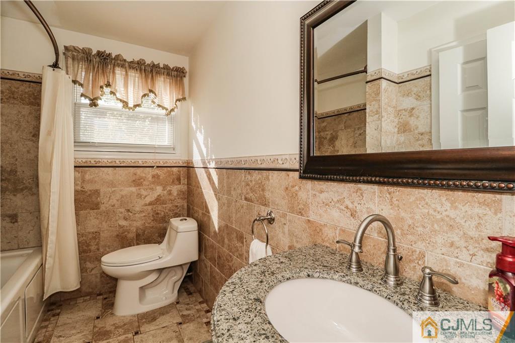 5 Sharp Road Edison, NJ 08837 - Photo 19 of 25 Gallery Image 19