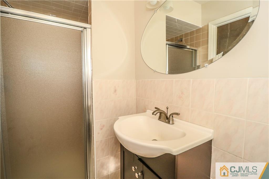 5 Sharp Road Edison, NJ 08837 - Photo 21 of 25 Gallery Image 21