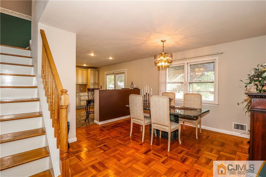 5 Sharp Road Edison, NJ 08837 - Photo 4 of 25 Gallery Image 4