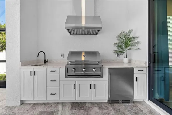 $20,000 | 551 97th Avenue North, Naples, FL 34108