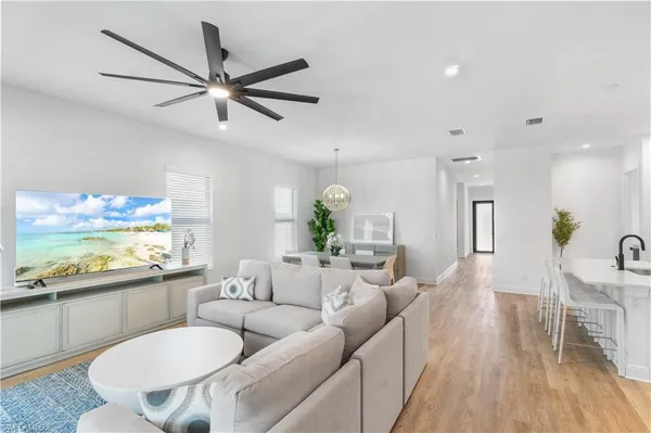 $20,000 | 551 97th Avenue North, Naples, FL 34108