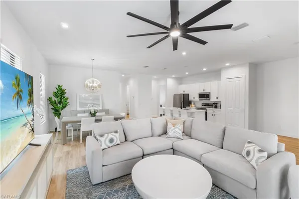 $20,000 | 551 97th Avenue North, Naples, FL 34108